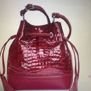Lipstick Red Brighton bucket bag